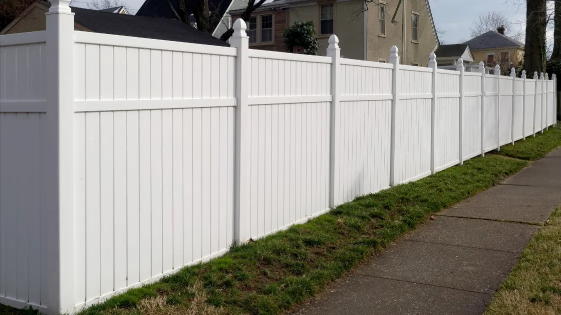 Vinyl & Aluminum Fencing